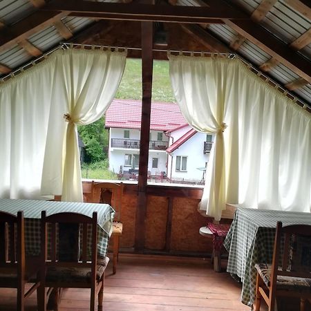 Casuta De Langa Padure Hotel Moeciu De Sus Eksteriør billede