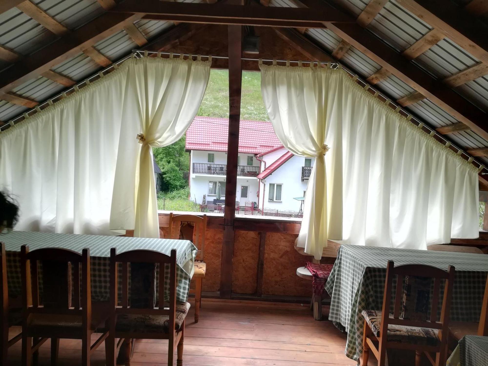 Casuta De Langa Padure Hotel Moeciu De Sus Eksteriør billede