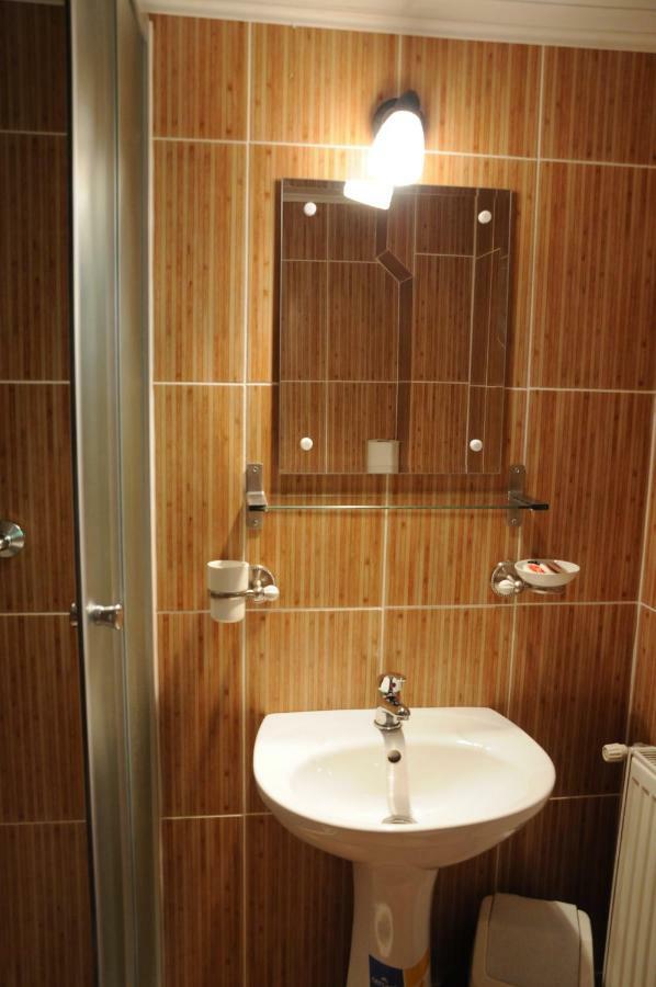 Casuta De Langa Padure Hotel Moeciu De Sus Eksteriør billede