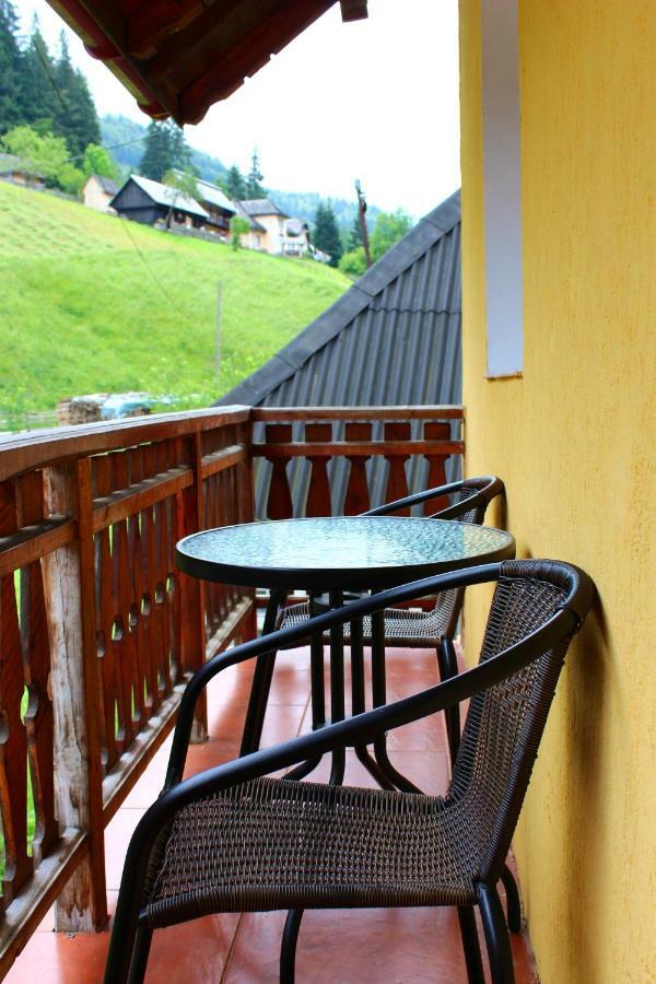 Casuta De Langa Padure Hotel Moeciu De Sus Eksteriør billede